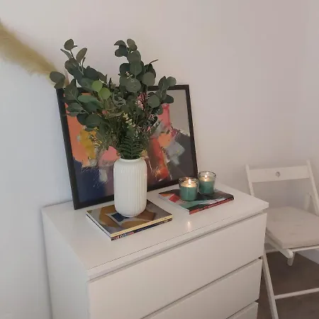 Cosy, Stylish, * Лиссабон